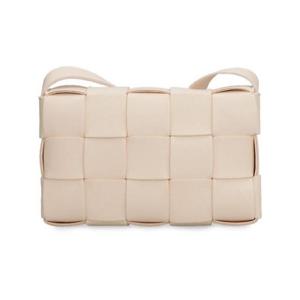 BOTTEGA VENETA 보테가 베네타 카세트 스몰 핑크 숄더백 1065446