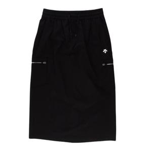 [데상트] 여성 우븐 카고 7부 스커트 SP322USK79 BLK