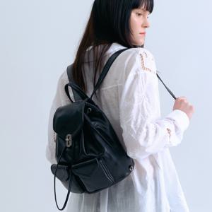 [vunque][고민시 PICK] Occam Doux Double pocket Backpack M (오캄 두 더블 포켓 백팩 미듐) Black
