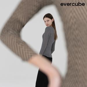 [런칭가 239000원] 에바큐브 25SS 쉬폰 플리츠 블라우스