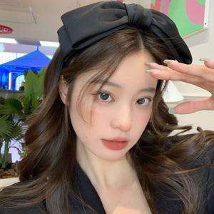 [루즈루나] 프르로 블랙 제니 새틴 공단 왕리본 헤어밴드 고급 리본머리띠