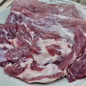 산청 흑돼지 뒷고기 자투리고기 덩어리 500g x 2팩