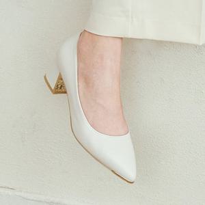 [엘칸토] 정상가169,000원 여성 소가죽 스틸레토 펌프스 5cm LCWD00I413