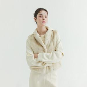 [정가 399,000원][유로모피]휘메일 풀스킨 하이넥 밍크 베스트