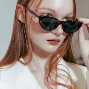 리에티 선글라스 BIANCA C2, Black Lens + Leopard Frame