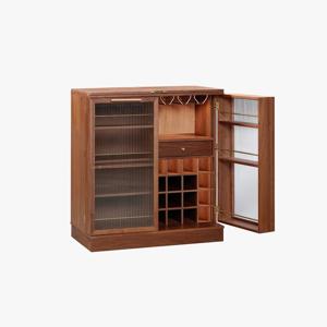 살룬 바 위스키 와인 진열장