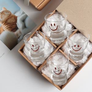 선물포장 스마일 굽 소주잔 귀여운 캠핑 술잔 사케잔 60ml 4p 집들이 선물세트 D26