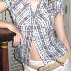 TEMU 여성용 우아한 블라우스 - 프렌치 시크 백 타이 클로저, 브라운블루 체크무늬, 비탄력 원단, 오피스 & 파티 & 데일리 착용, 여름 패션, 디테일 버튼 디자인, 플레어드 소재, 반팔 탑, 스타일리시 여성 상의