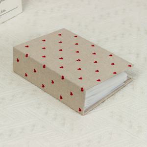 TEMU 단일 100페이지 6구획 삽입식 기념 사진 앨범 - 레드 하트 패턴의 베이지 플라스틱 스크랩북, 여행용 내구성 및 경량, 홈 데코, 추억 보존 선물, 장식 커버, 재미있는 디자인, 가시적 저장 슬롯, 매끄러운 질감