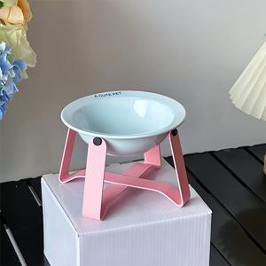 TEMU 컬러 블록 디자인 애완 동물 세라믹 볼과 철 스탠드 세트, 세라믹으로 제작된 우주 비행선 고양이 볼을 특징으로 하며, 턱 살을 방지하고, 청소가 쉬우며, 고양이의 목을 높여주고, 고양이와 작은 개에게 적합합니다.