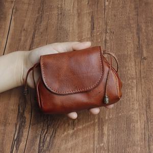 TEMU 빈티지 정품 가죽 동전 지갑 - 자석 클라스프가 있는 컴팩트 드로스트링 월렛, 연갈색, 조절 가능한 스트랩, 남녀공용 키 및 이어폰 보관소, 소형 지갑|카드지갑|지갑|가죽가방