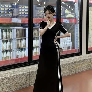 TEMU 우아한 V넥 블랙 앤 화이트 컬러 블록 맥시 드레스 - 시크 캐주얼 스타일, 여행에 완벽, 성인 여성 패션, 올 시즌 착용, 캐주얼 착용 | V넥 드레스 | 폴리에스터 원단|여성원피스|인견원피스|드레스