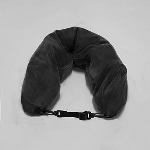 TEMU 1팩 조절 가능한 밀크 플리스 여행용 목베개 - 추가 수하물 보관 공간, 대형 지퍼 칸막이, 기계 세탁 가능 & 컴팩트 디자인, 비행기/차량/기차 여행용 - 블랙, 휴대용 베개, 기능성 여행 용품, 내구성 있는 아이템, 공간 절약 솔루션, 견고한 구조, 휴대용 쿠션, 출장 필수품