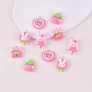 TEMU 10개 귀여운 딸기 토끼 레진 참 - 도트 리본, 하트 모양 딸기 & 꽃 장식이 있는 귀여운 토끼 귀걸이 & 목걸이 DIY 액세서리, 키체인, 가방용 (핑크, 그린, 화이트), 토끼 주얼리, 섬세한 매력 디자인