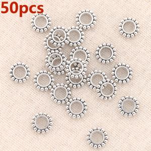 TEMU 50개 도트 무늬 가장자리 대형 구멍 스페이서 비즈, 단순한 라운드 루스 스페이서 비즈 양면 눈꽃 패턴 피어싱 패드 장식 비즈 빈티지 질감 직선 홀 스트링잉 스페이서, 주얼리 DIY 팔찌 및 목걸이 제작용, 의류 액세서리 공예품 비즈 세트|피어싱