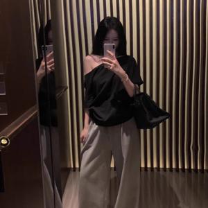 TEMU 스로이 여성 Y2K 오프숄더 크롭탑 - 고탄력 슬림핏 반팔 셔츠, 솔리드 컬러 여름 캐주얼 시크 탑, 귀여운 숏슬리브 티셔츠, 원숄더 디자인, 신축성 소재