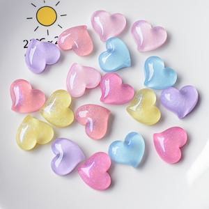 TEMU 12개 귀여운 글리터 하트 레진 패치, 다양한 불규칙한 러브 하트 자수, 플레팅 없음, DIY 공예, 보석 만들기, 폰 케이스 및 헤어 클립 장식용