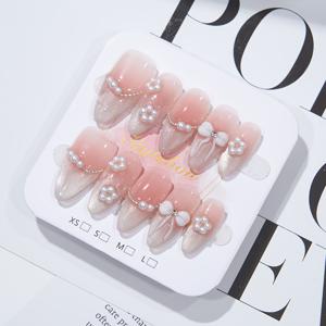 TEMU 10pcs 핑크 진주 체인 보이 아이스 오므 프레스-온 네일 - 귀여운 & 부드러운 DIY 짧은 네일 여성용 &, 알몬드 모양 별 & 그라데이션 디자인, 반짝이는 마무리 여름 일상 착용, 귀여운 네일, 패션 네일 액세서리, 진주 체인 디테일