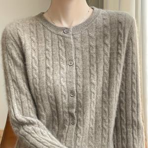 TEMU 여성용 우아한 화이트 스웨터코트 - 부드러운 라운드넥, 긴소매 겨울 스웨터원피스 (버튼프론트), H-라인 실루엣으로 캐주얼 & 포멀룩에 적합, 단색 가을 겨울외투, 중간신축성 패브릭과 편안한 핏의 앞쪽 버튼플래킷, 다재다능한 캐주얼복장, 귀여운 니트집업, 고품질 여성용 윈터카디건, 여성용 후드티와 탑