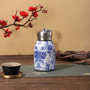 TEMU 2025 선호 스포츠 컵. 300ml/10.6oz, 내부 탱크는 304 스테인리스 스틸로 제작, 보온병, 차가운 음료용 병, 귀여운 고급 디자인의 작은 큐브 디자인, 야외 활동, 집, 사무실, 체육관 등 다양한 장면에 적합