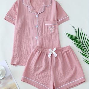 TEMU 여성 캐주얼 단색 핑크 반팔 래펠 칼라 파자마 세트, 하트 자수 및 포켓 디테일, 편안한 폴리에스테르 및 스판덱스 블렌드, 봄/여름/가을 잠옷 라운지웨어 투피스 세트, 버튼업 상의 및 반바지