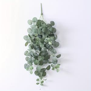 TEMU 1개, 인공 그린 식물 덩굴, 시뮬레이션 유칼립투스 잎이 달린 식물, 덩굴 녹색 잎, 76cm/29.92in 높이, 집용 매달린 바구니 장식에 적합, 결혼식 용품 꽃 매달림, 휴일 장식, 야외 마당 장식, 봄 여름에 적합