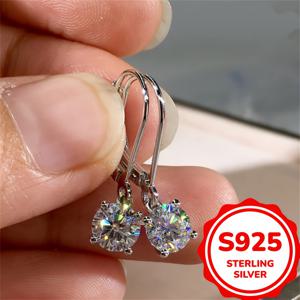 TEMU 아름다운 스타일 925 스테인레스 실버 코팅 귀걸이, 합성 큐빅 지르코니아, 클래식 네 개의 프론드 라운드 스타드, 여성용 고품질 보석, 일상 착용 및 선물로 완벽, 1.5g 박스 없음