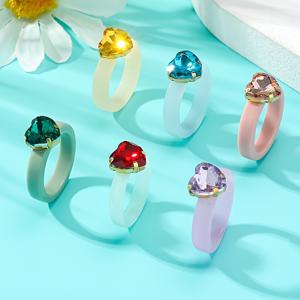 TEMU 6pcs 우아한 귀여운 하트 테마 레진 스태킹 링 세트, 다양한 과자 색상, 일상적인 착용 및 음악 축제에 적합합니다.