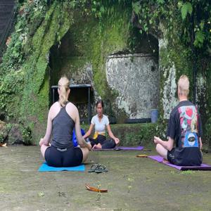 발리 요가와 멜루카트 영적 치유 체험