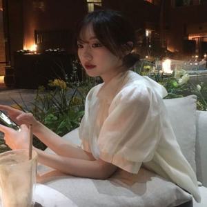 [하객룩????/저퀄비교❌] 퍼프 셔링 리본 시스루 가을 어텀 쉬폰 반팔블라우스 (헤네스 퍼프블라우스)