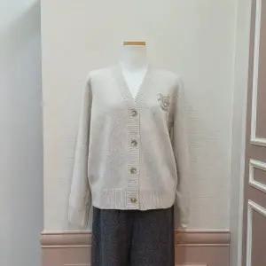 [BCBG]O 트윈 자수포인트C/D B4DAK117  14_US
