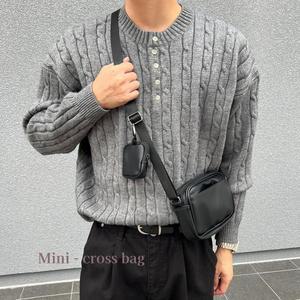 해외여행용 핸드폰 데일리 심플 크로스 레더 미니백 남자 크로스백