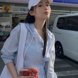 스케인 스트라이프 후드 셔츠 여름 여성 장마룩 살안타템