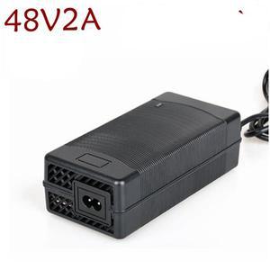 PC IEC 커넥터가 있는 납산 배터리 충전기 57.6V 48V 2A