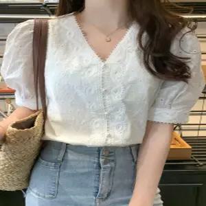 아일렛블라우스 펀칭 레이스 자수 흰색 블라우스