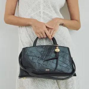 닥스 액세서리 24FW [반값세일][PREMIUM][EXOTIC CASTLE] 블랙 이태리 수입가죽 토트백 DCBA4F032BK