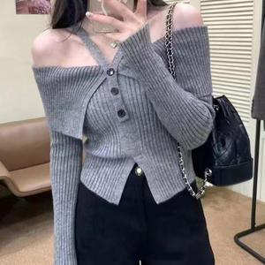 채핏 조앤나 홀터오프 니트탑 섹시탑 크롭 오프숄더 긴팔 여리여리 여친룩 데이트룩