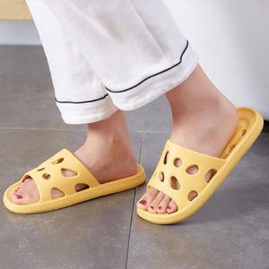EVA소재 실내화 물빠짐 치즈욕실화 슬리퍼 가벼운 욕실 슬리퍼 실내화 목욕탕 미끄럼방지 화장실 베란다