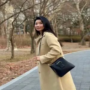 닥스 액세서리 25SS [하운드투스체크 COMBI] 블랙 D장식 체크배색 가죽 숄더백 M DCBA5E512BK