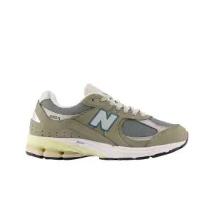 뉴발란스 2002R 쿨 그레이 New Balance 2002R Cool Grey