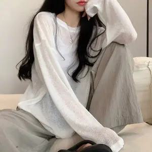 [드레스날다]클라겐 루즈핏 트임 라운드 시스루 긴팔 티셔츠