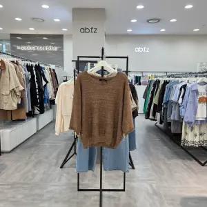 [ab.f.z]AFZ4NW37/간절기 브이넥 반짝이 포인트 루즈핏 숏 칠부 니트 티셔츠_IC