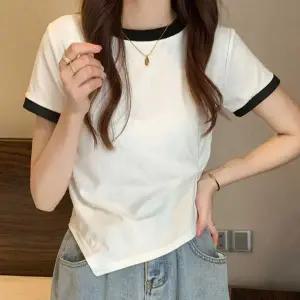 배색 라운드넥 언발란스 크롭 반팔 티셔츠 데일리티 포인트티셔츠 유니크티셔츠 꾸안꾸티셔츠