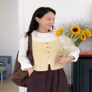 버터바닐라 펀칭 니트 뷔스티에 (one color)