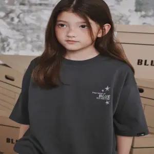 [대구백화점] [블루테일]오버핏 차콜그레이 반팔 티셔츠(AZG8TS02CG )