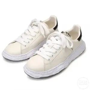 미하라 야스히로 찰스 오리지널 솔 레더 로우탑 스니커즈 화이트 여성 A12FW701