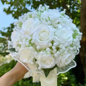 꽃 신부를위한 웨딩 부케 Babysbreath 로즈 신부 들러리 부케 실크 리본 발렌타인 데이 장식 진주 레이스