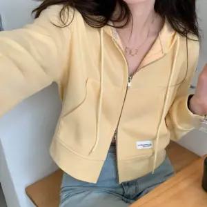 베이직 크롭모자티 집업 투지퍼모자티 디자인 힙한 코디 트랜디한 후드 숏