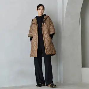 J BY 24FW 트리니티 구스다운 케이프 1종