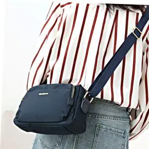 크로스백 여행가방 미니백 폴리가방 데일리 캐주얼백